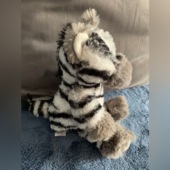 Ty Cuddlys Zahari the Zebra Soft Rare Black White Blue Eyes. - Picture 2 of 5